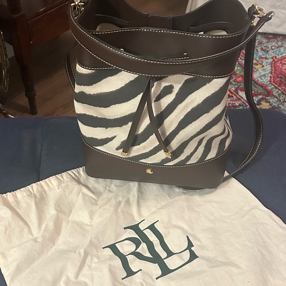 Ralph Lauren Bucket Bag Excellent Condition $40